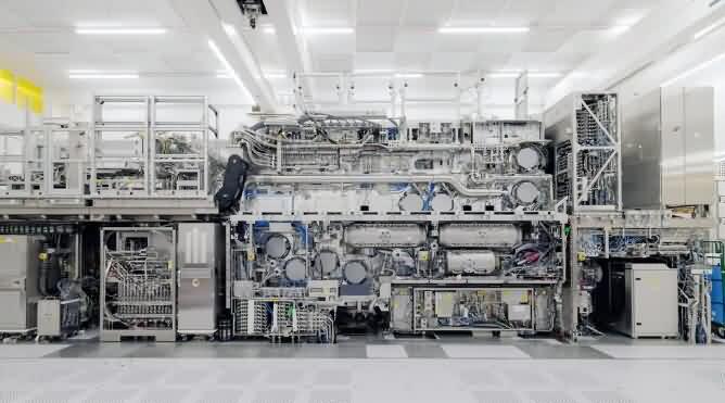 英特尔首装天价High-NAEUV光刻机-芯城品牌采购网